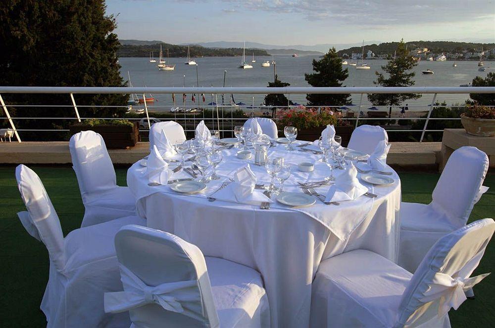 Aks Porto Heli Hotel Restaurant photo
